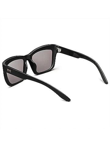 IVI Women's Bonnie Sunglasses in Polished Black (view 2)