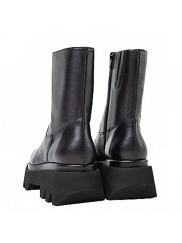 Paloma Barceló Osian Leather Ankle Boot in Black (view 2)