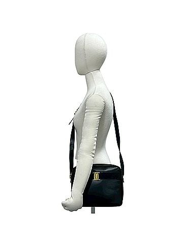 Salvatore Ferragamo Salvatore Ferragamo Vara Ribbon Hardware Leather Shoulder Bag Pouch Black 48678 (view 2)