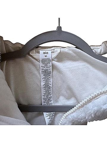 Alo Yoga Sherpa Stage Puffer Jacket Jacket (view 2)
