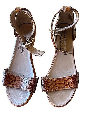 Eric Michael Wedges (view 1)