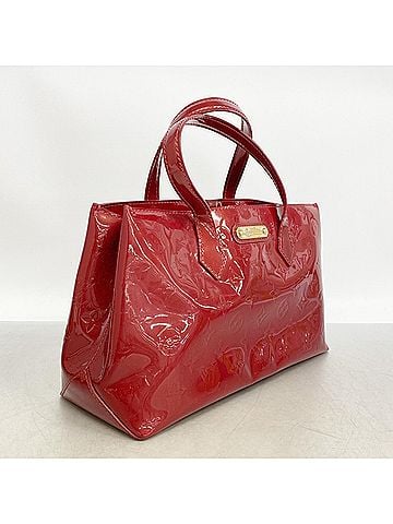 Louis Vuitton Louis Vuitton Vernis Wilshire PM handbag, M93642, Pomme d'Amour, for women. (view 2)