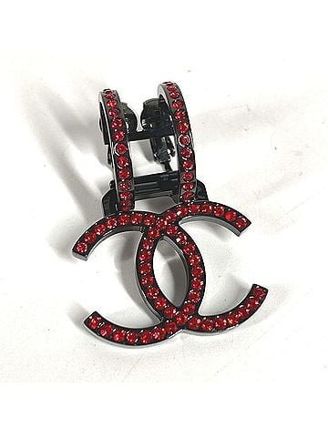 Chanel CHANEL B17S Crystal Coco Mark Swing Rhinestone Earrings, Single Ear, CC Logo, Metal, Women's, Red (view 1)