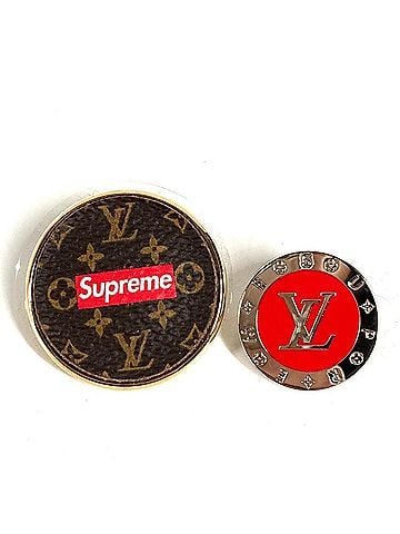 Louis Vuitton LOUIS VUITTON x Supreme Collaboration Monogram Box Logo Brooch Set (2 pieces) - Canvas Brown Red (view 1)