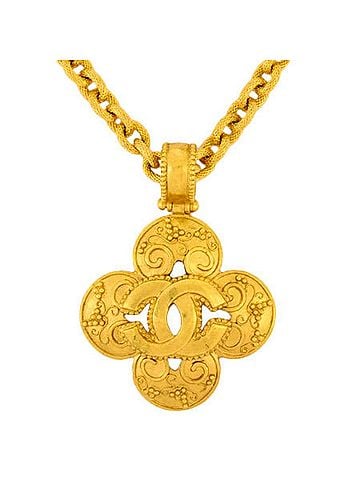 Chanel Chanel CHANEL Coco Mark Clover Necklace Metal Gold 96A (view 1)