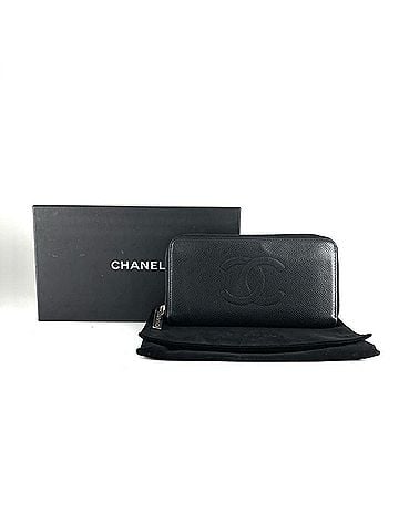 Chanel CHANEL Coco Mark Round Leather A50071 Black Caviar Skin Long Wallet (view 1)