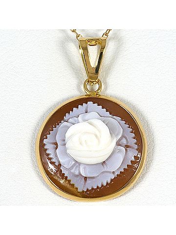 Unbranded 18K (18-karat) Yellow Gold Necklace with Shell Cameo, Total Weight 3.0g, 39cm, Jewelry (view 1)