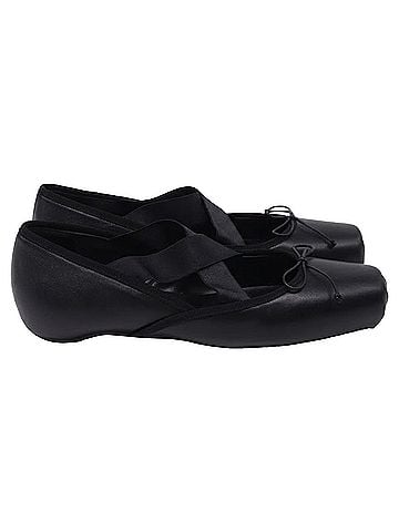 Christian Louboutin Christian Louboutin Cassiasticina Ballerinas in Black Leather (view 1)