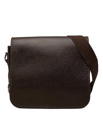 Louis Vuitton Taiga Andrei (view 1)