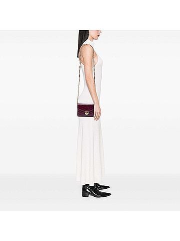 Chanel Chevron Calfskin Medal Wallet On Chain (view 2)