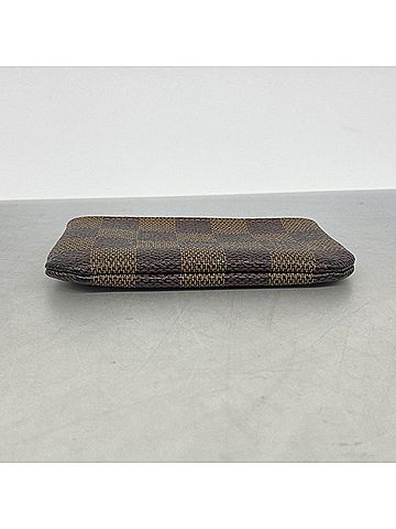 Louis Vuitton Louis Vuitton Damier Pochette Clé N62658 Ebene Wallet/Coin Case for Men and Women (view 2)