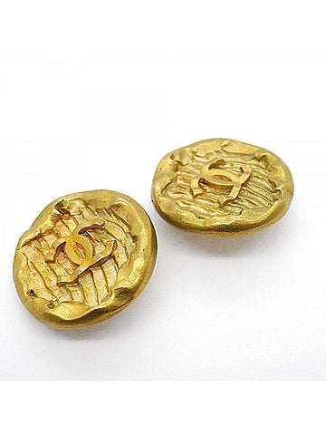 Chanel Chanel earrings, Coco Mark, GP plated, gold, women's. (view 2)