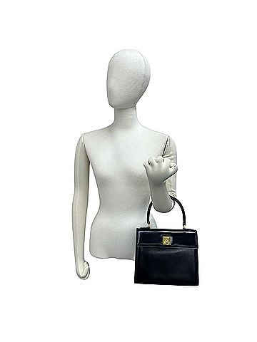 Céline CELINE Vintage Logo Ring Hardware Calf Leather Handbag Tote Bag Black 94946 (view 2)