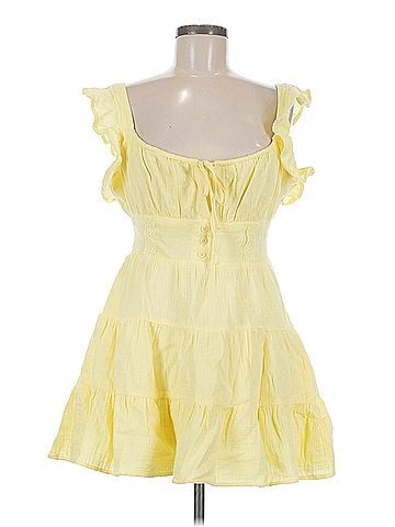 Le Lis Le Lis Cocktail Dress (view 1)