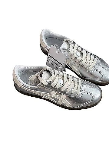 Onitsuka Tiger Sneakers (view 2)