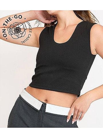 Umgee Luxeknit Scoop Neck Camisole in Black (view 2)