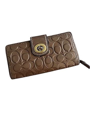 Coach Kisslock Clutch Zip Wallet Wallet (view 1)