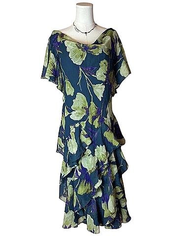 Robbie Bee Signature Cocktail Dress (view 1)