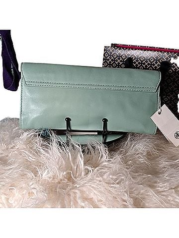 Tory Burch Elizabeth E/W Envelope Clutch (view 2)