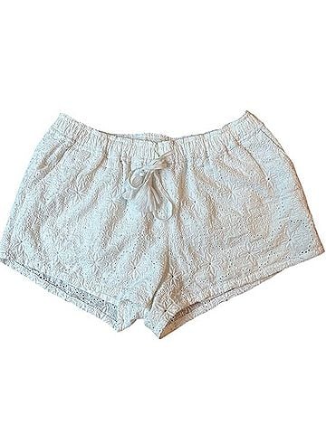 Vineyard Vines Eyelet Tassel Drawstring Shorts Dressy Shorts (view 1)