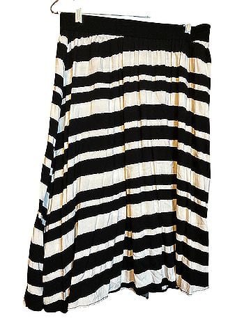 Ava & Viv Casual Skirt (view 1)