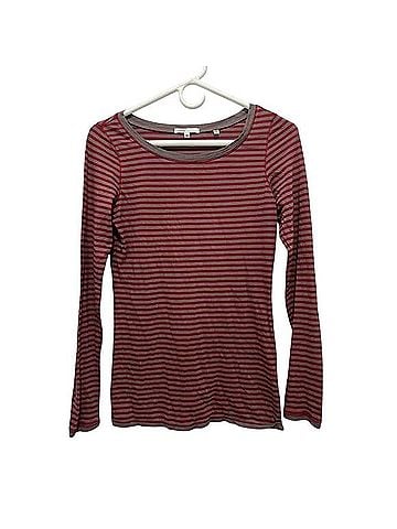 Vince. Long Sleeve T-Shirt (view 1)