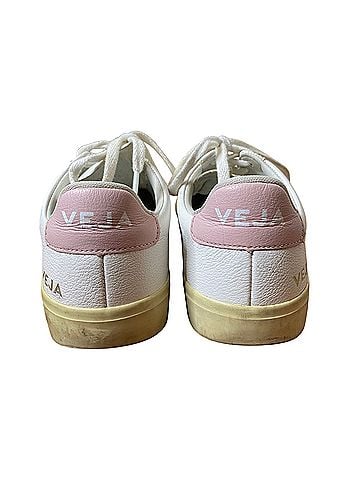 VEJA Campo Sneakers (view 2)