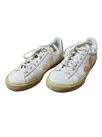 VEJA Campo Sneakers (view 1)