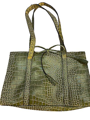 Liz Claiborne Liz Claiborne Leather Shoulder Bag (view 2)