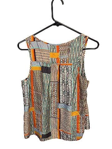 Hinge Sleeveless Top (view 2)