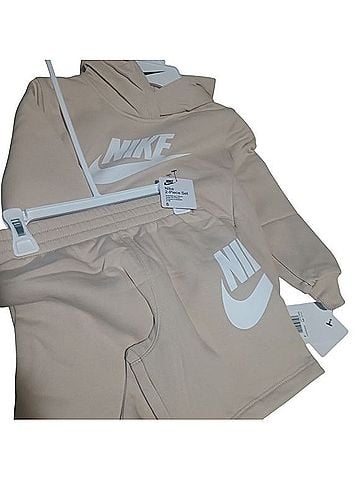 Nike Shorts (view 2)
