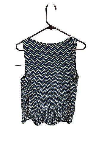 Candie's Sleeveless Top (view 2)