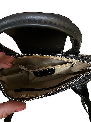 Amazon Essentials Leather Crossbody Bag (view 2)