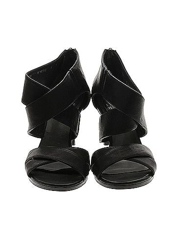 Stuart Weitzman Stuart Weitzman Heels (view 2)