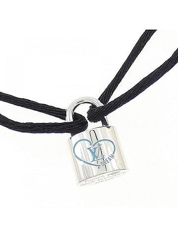 Louis Vuitton Louis Vuitton Lockit Bracelet (view 2)