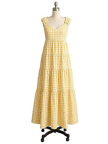 Old Navy Fit &amp; Flare Tiered Seersucker All-Day Maxi Dress Casual Dress (view 1)