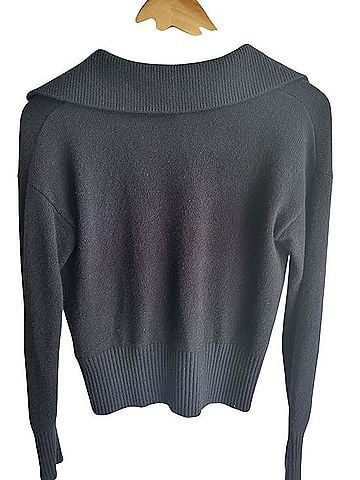Banana Republic Cashmere Pullover Sweater (view 2)