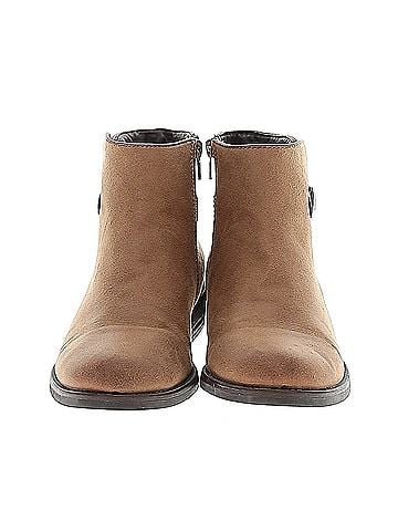 Bare Traps Bare Traps Ankle Boots (view 2)