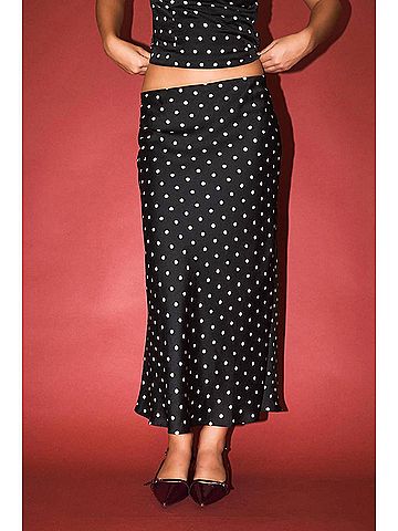 Le Lis Dreamy Dot Mid Rise Maxi Skirt in Black (view 2)