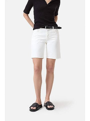 Closed Jinnie Mid-Rise Short in White (view 2)