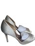 Badgley Mischka Silver Heels Size 7 - photo 2