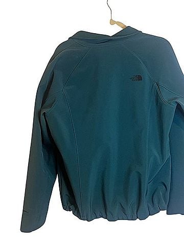 The North Face Apex Soft Shell Jacket (view 2)