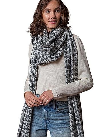 Alicia Adams Alpaca Scarf (view 1)
