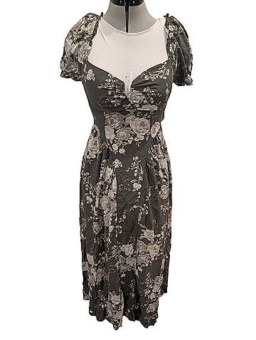 Francesca's Casual Dress (view 1)