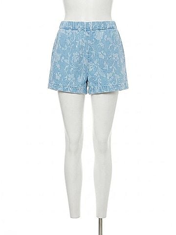 Bella Dahl Clean Front Catalina Short in Vintage Fleur Denim (view 1)