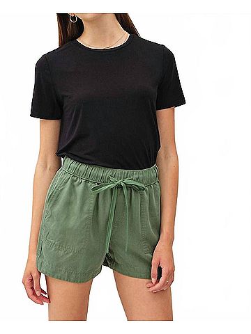 Be Cool Kenna Shorts in Green (view 2)