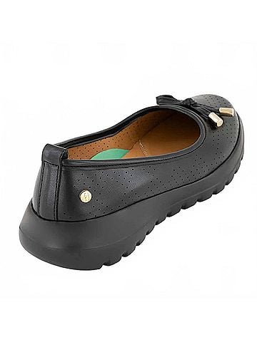 Andrea Women's Ballerina Flats in Black (view 2)