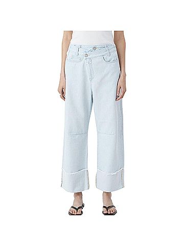 Closed Women's Averly Jean in Extreme Light (view 2)