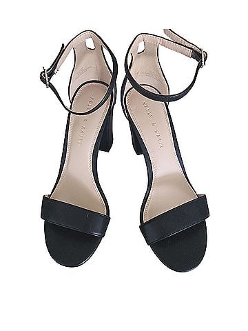 Kelly & Katie Heels (view 1)