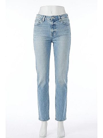 Just Black Mid Rise Stovepipe Straight Jean in Medium Blue (view 1)